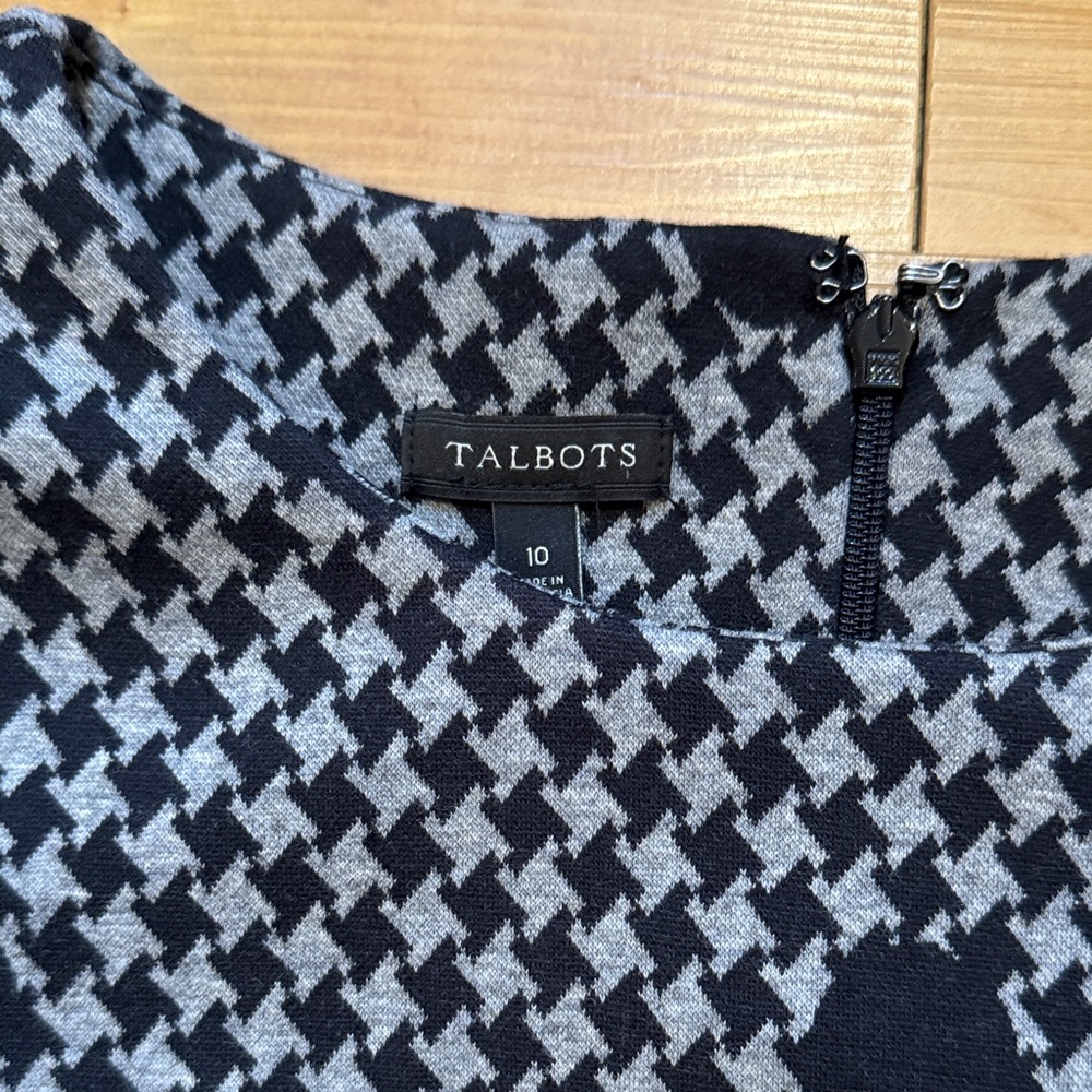 Talbots Black And White Patterned Long Sleeve Dre… - image 2